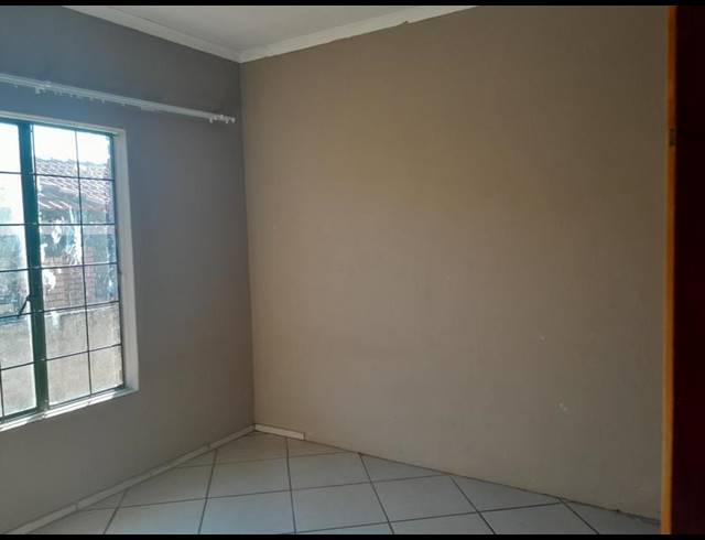 4 BEDROOM HOUSE FOR SALE IN EMDO PARK